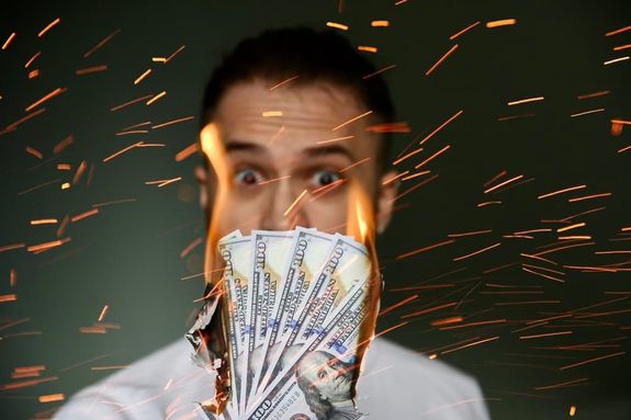 brennendes geld